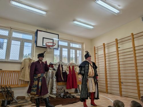 PXL 20260417 083945936