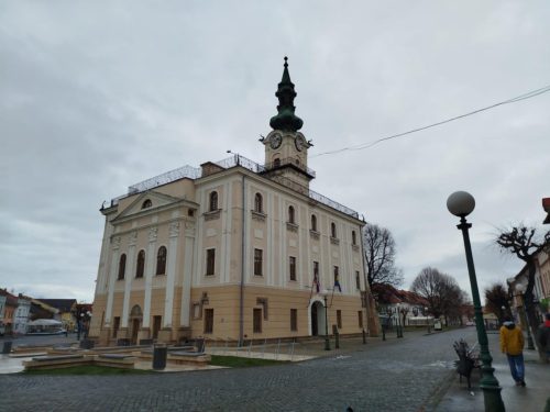 47c0b520-11ca-4aad-9deb-d2e20a9b32f9