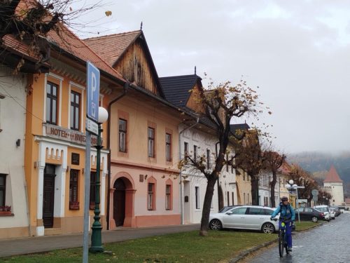 6ae14577-92b7-4d29-bdc8-cd1a1e687a10