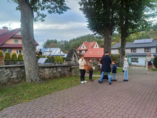 nasi-wolontariusze-podczas-kwesty-1