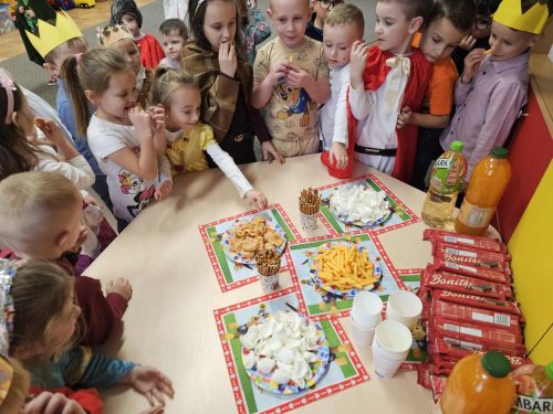 552f9422-375a-4b92-818e-7a3a0c3c743c