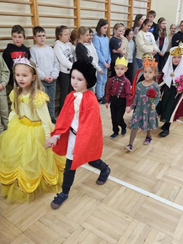 98e02ae2-71d3-460b-91ba-a9b334bd9978