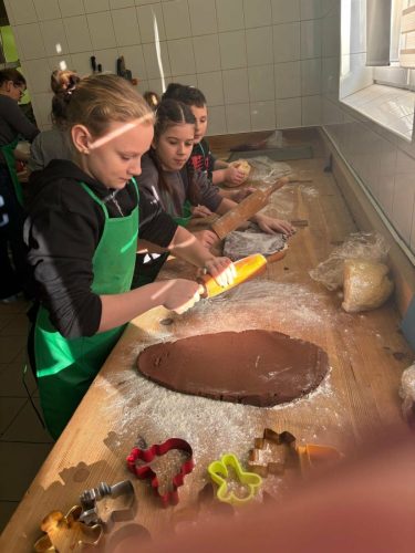 11259689-2f9a-4e98-a7ef-efa14f992c66