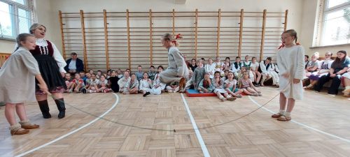 image072
