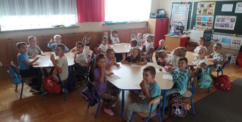 Zerowka-ze-swoja-pania-piecze-ciasto-6