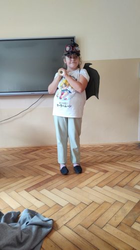 klasa-5-wciela-sie-w-rozne-postaci-4