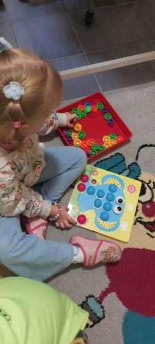 przedszkolaki-w-sali-terapeutycznej-11