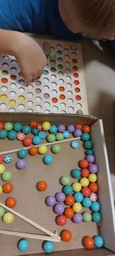 przedszkolaki-w-sali-terapeutycznej-15