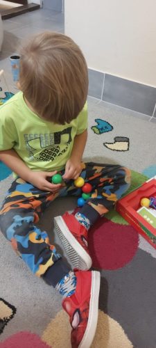 przedszkolaki-w-sali-terapeutycznej-9