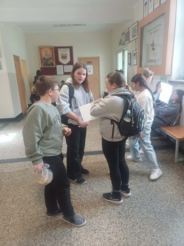 75955168-8859-4b02-9df5-9e8b5a2b361b