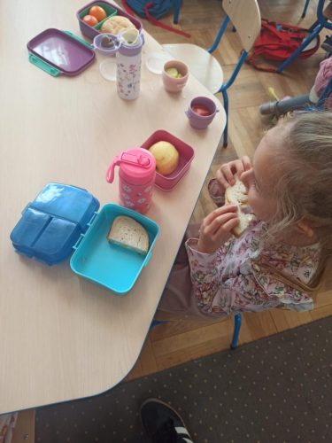 Messenger creation AFE7576E-261C-432A-AEEF-2766F8838BD8