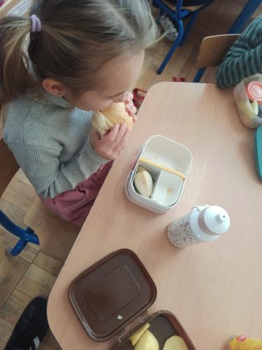 Messenger creation B2A8D92E-6F73-48D2-A3C4-5AB93265DE5C